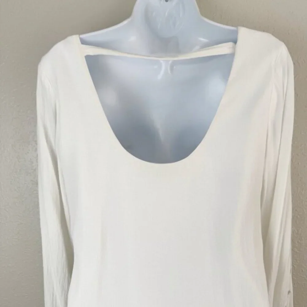 Lulus white Bloomfield open long‎ sleeve shift dress M